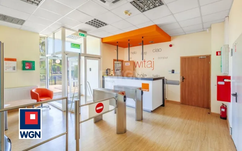 Obiekt biurowy na  sprzedaż Skierniewice - Duża nieruchomość w centrum miasta