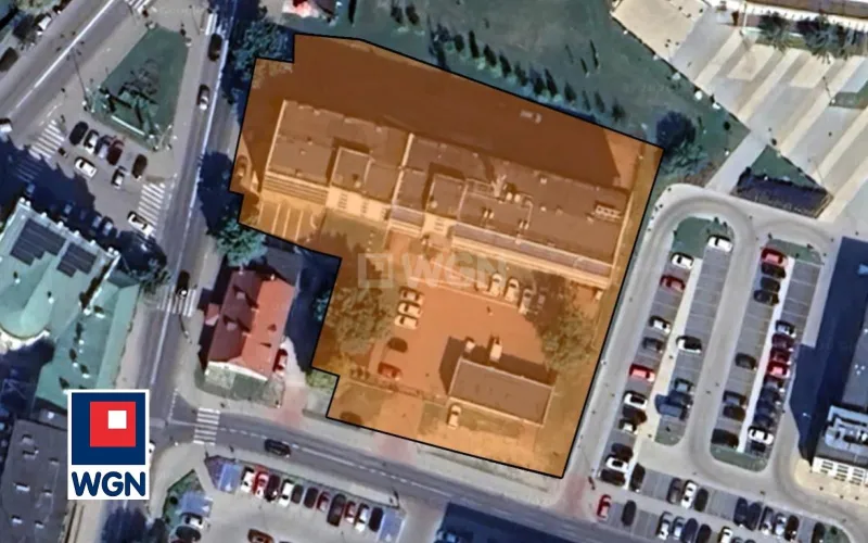 Obiekt biurowy na  sprzedaż Skierniewice - Duża nieruchomość w centrum miasta
